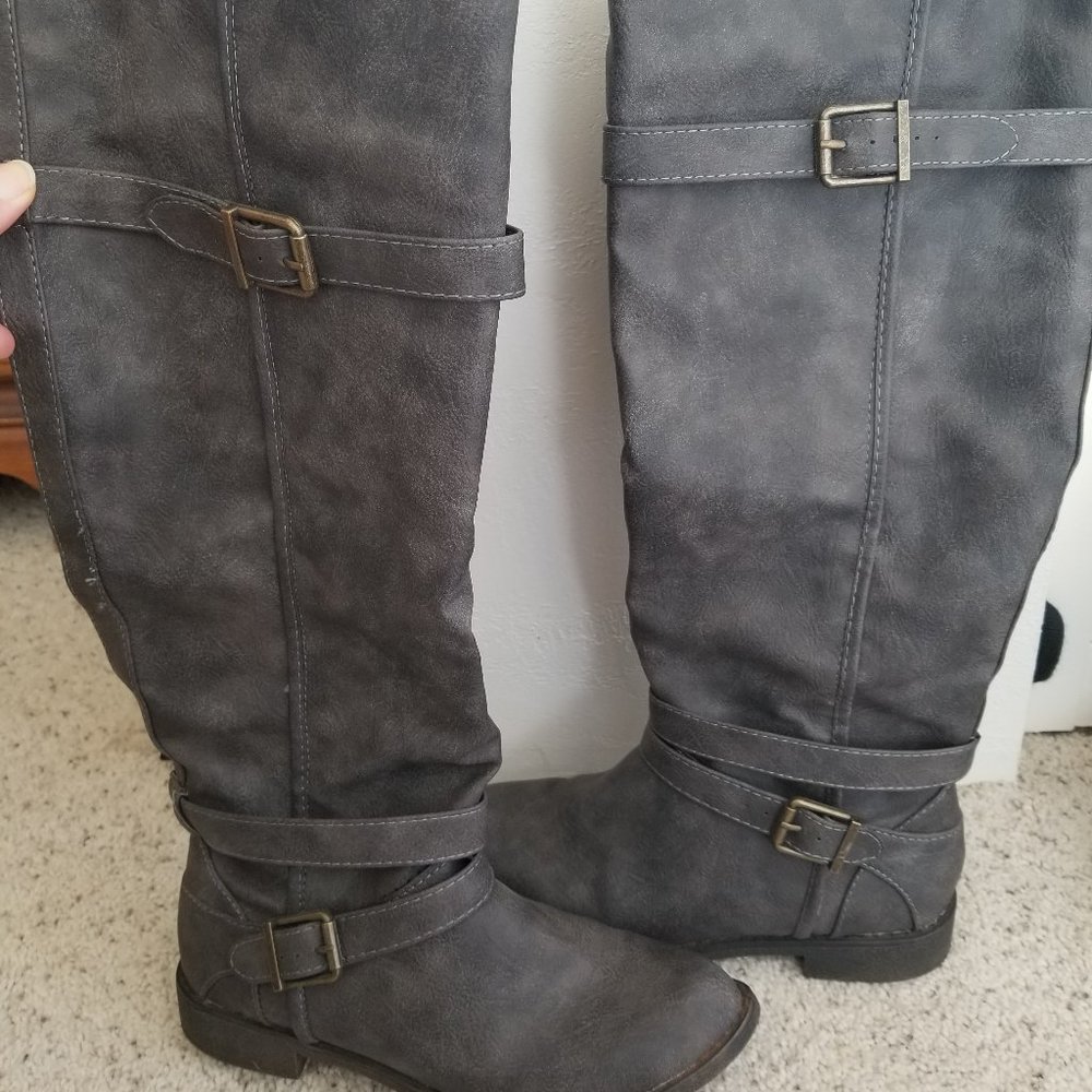 Tall womens boots size 8
